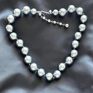 Monet choker necklace vintage large beads